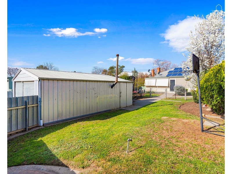 22 Kildare Street, Turvey Park NSW 2650