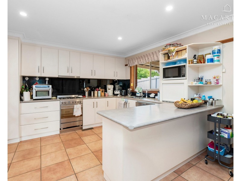 63 Simkin Crescent, Kooringal NSW 2650