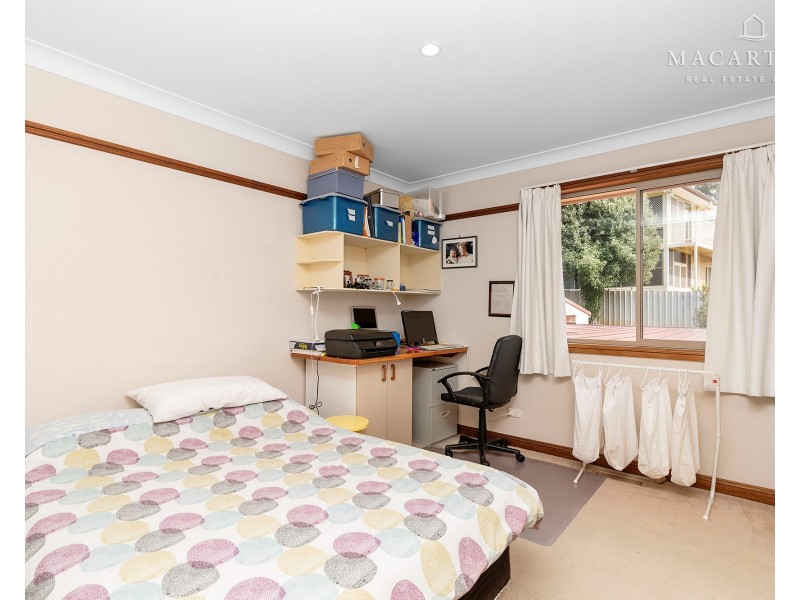 63 Simkin Crescent, Kooringal NSW 2650