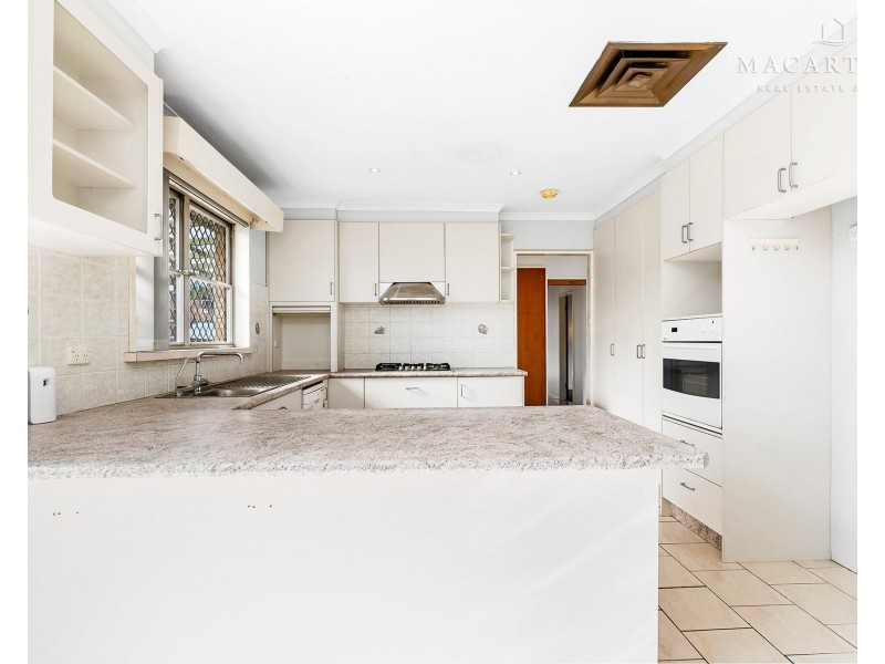 5 Acacia Street, Kooringal NSW 2650