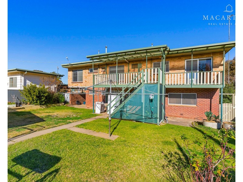 5 Acacia Street, Kooringal NSW 2650