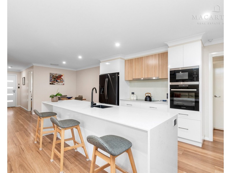 17 Thane Court, Lloyd NSW 2650