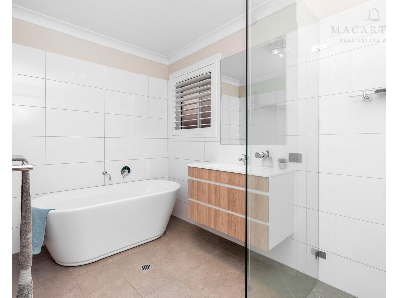 17 Thane Court, Lloyd NSW 2650