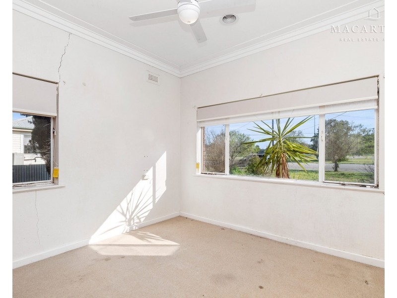 83 Waterview Street, Ganmain NSW 2702