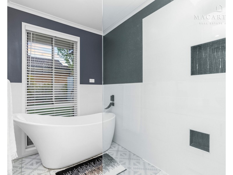 20 Kurrajong Avenue, Forest Hill NSW 2651