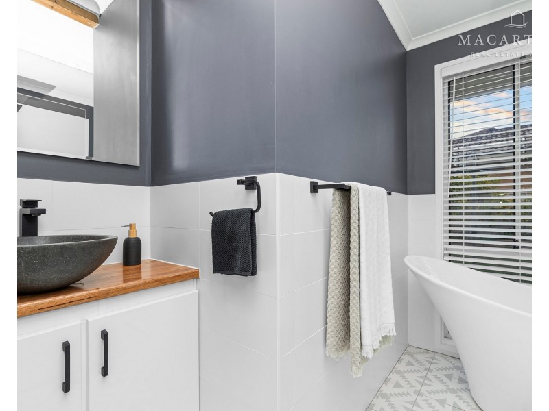 20 Kurrajong Avenue, Forest Hill NSW 2651