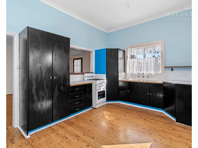 25, 27, 29-35 Hall Street, Ganmain NSW 2702