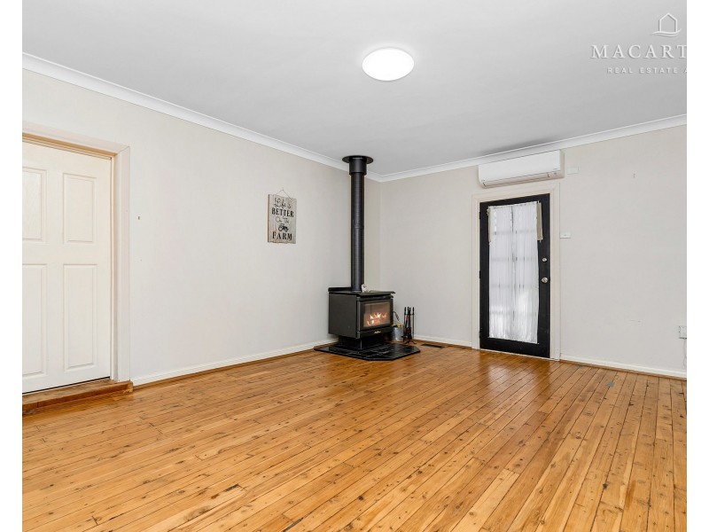 25, 27, 29-35 Hall Street, Ganmain NSW 2702