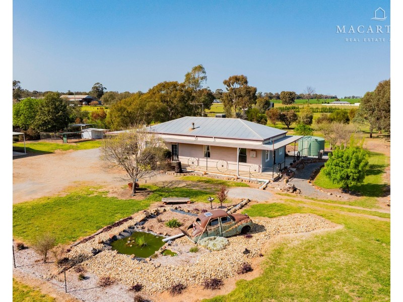 25, 27, 29-35 Hall Street, Ganmain NSW 2702