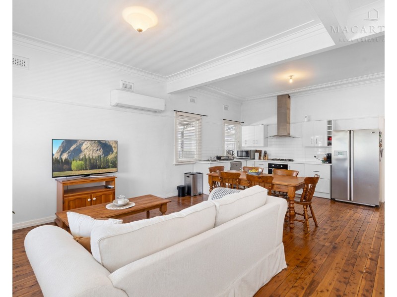 14 Broad Street, Wagga Wagga NSW 2650