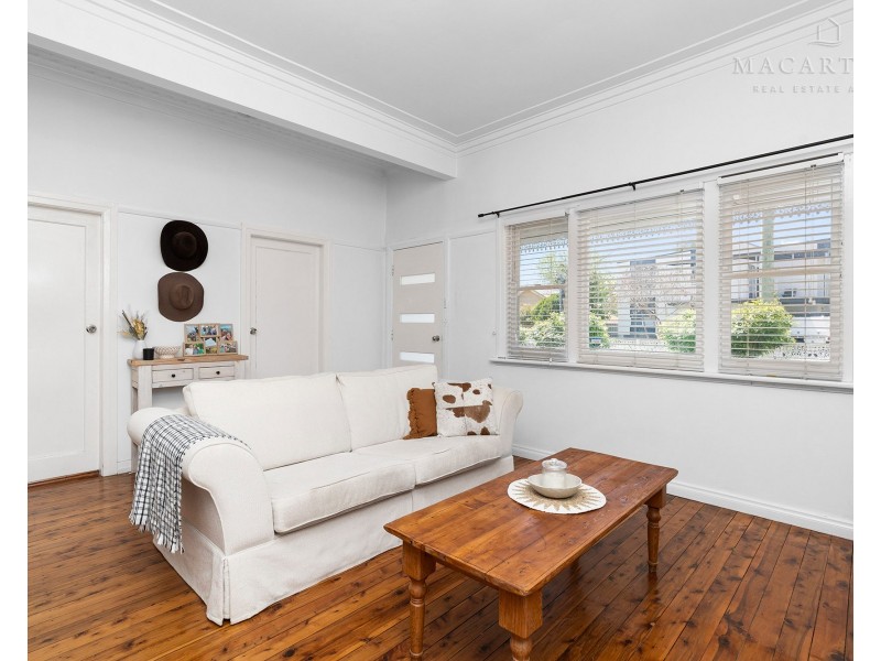 14 Broad Street, Wagga Wagga NSW 2650