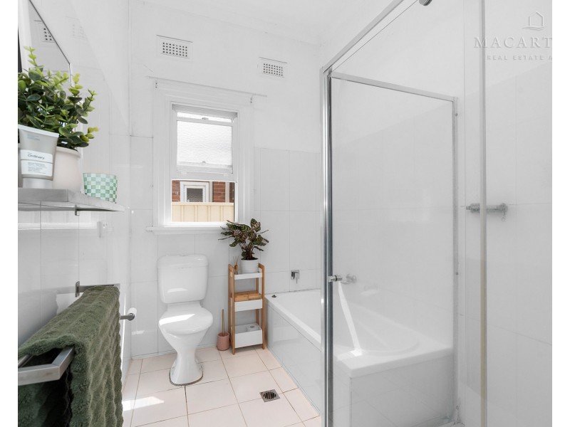 14 Broad Street, Wagga Wagga NSW 2650