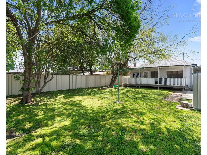 14 Broad Street, Wagga Wagga NSW 2650