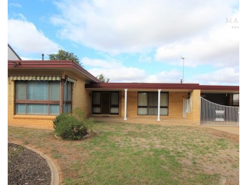 50 Nixon Crescent, Tolland NSW 2650