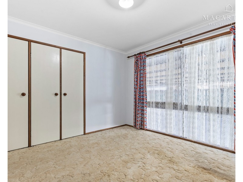 34 Adjin Street, Mount Austin NSW 2650