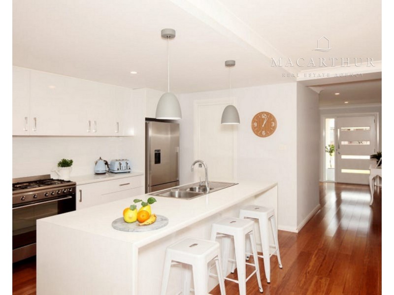 19 Cootamundra Boulevard, Gobbagombalin NSW 2650