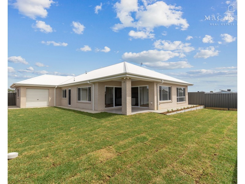 32 Flintwood Street, Forest Hill NSW 2651