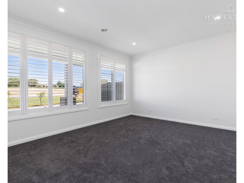 32 Flintwood Street, Forest Hill NSW 2651