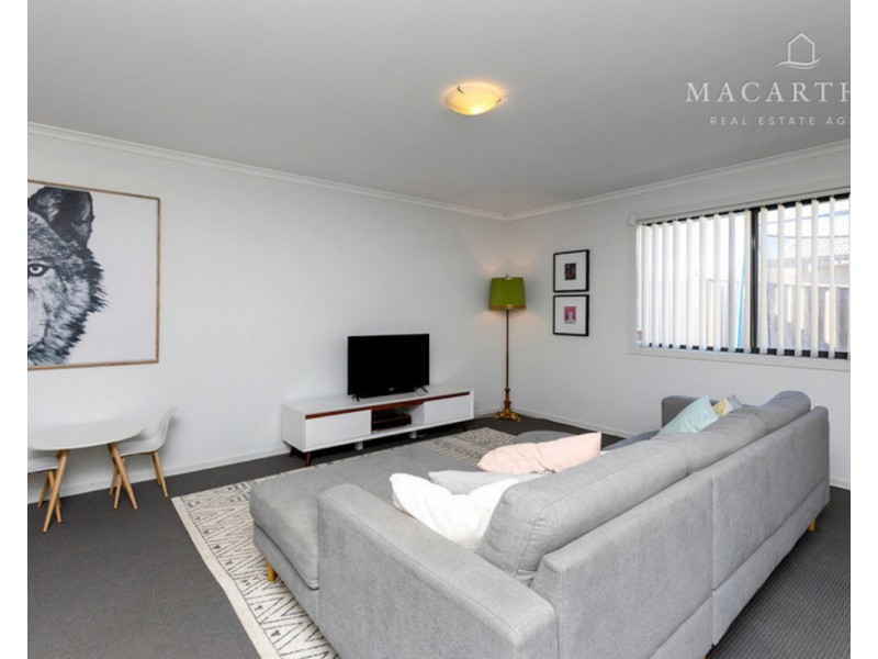 2/1 Ronald Street, Gobbagombalin NSW 2650