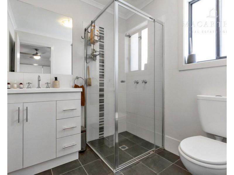 2/1 Ronald Street, Gobbagombalin NSW 2650