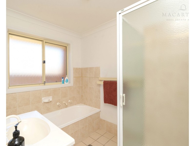 48 Nunkeri Street, Glenfield Park NSW 2650