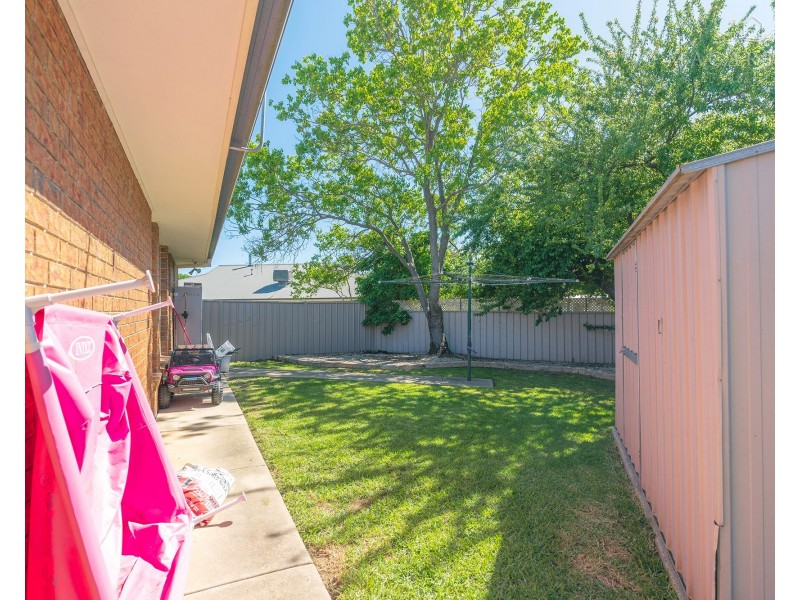 48 Nunkeri Street, Glenfield Park NSW 2650