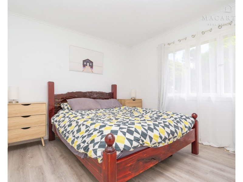 34 Gilmore Avenue, Mount Austin NSW 2650