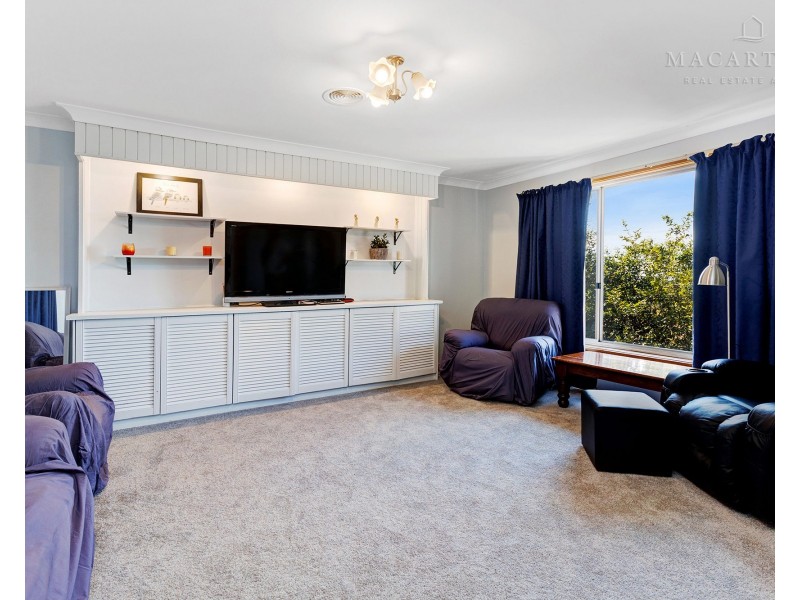 43 Andrews Avenue, Kooringal NSW 2650