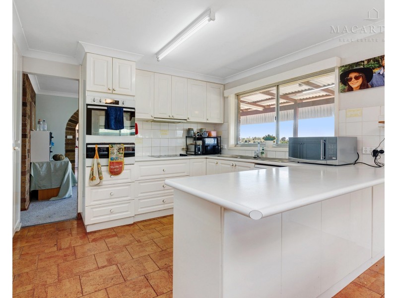 43 Andrews Avenue, Kooringal NSW 2650