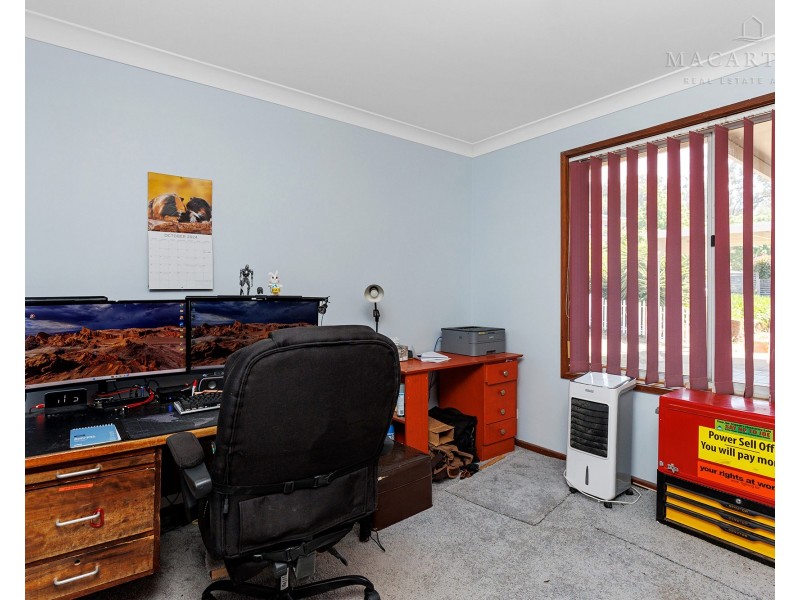 43 Andrews Avenue, Kooringal NSW 2650