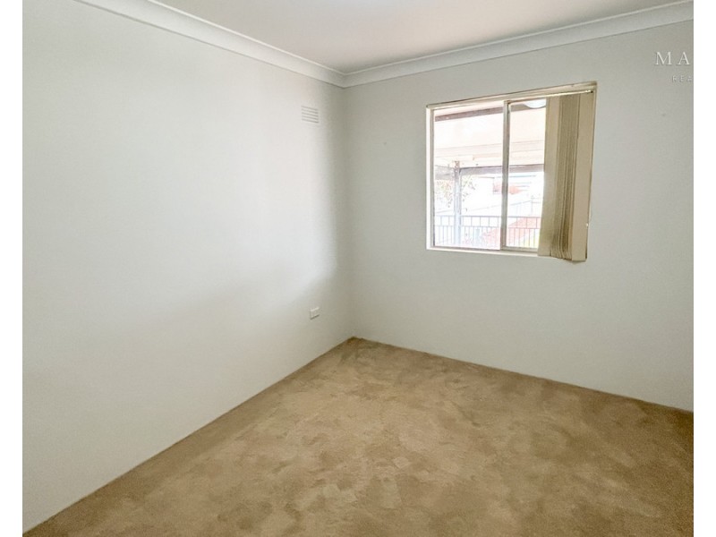 16 Walana Crescent, Kooringal NSW 2650