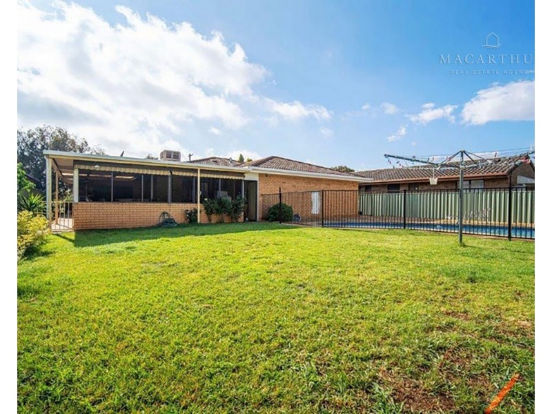 4 Eyre Street, Lake Albert NSW 2650