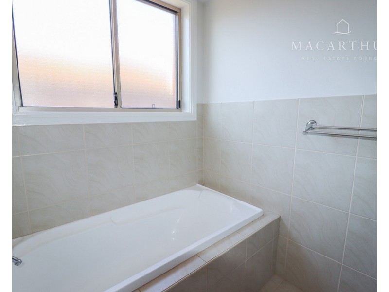 14 Allunga Street, Glenfield Park NSW 2650