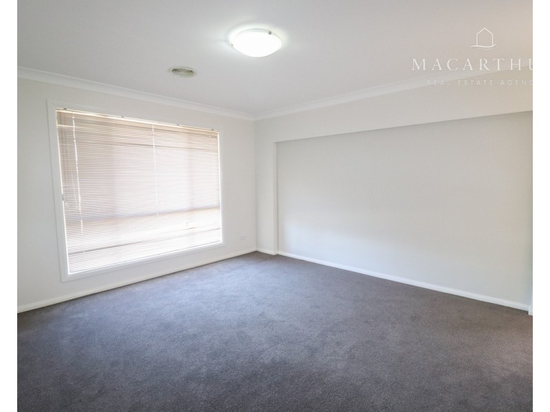 14 Allunga Street, Glenfield Park NSW 2650