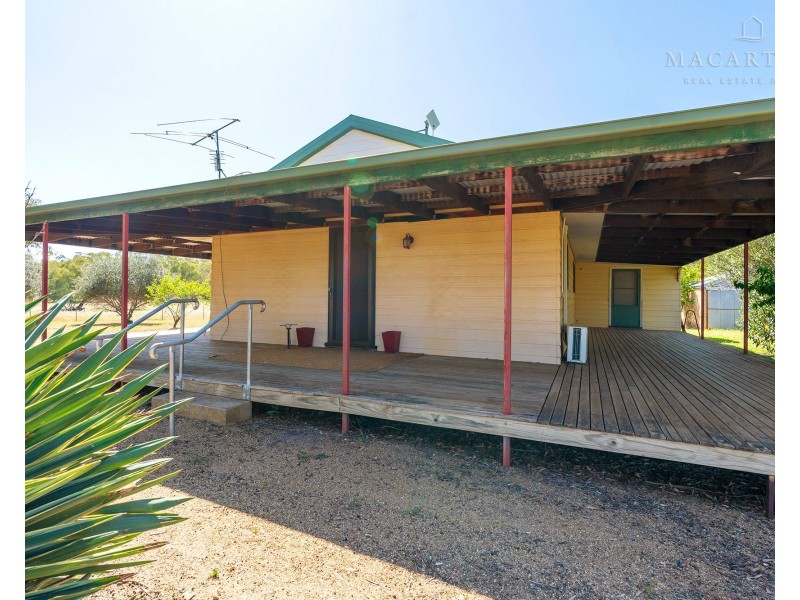 104 Baylis Lane, Yathella NSW 2650