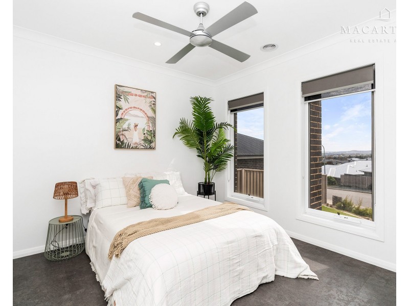 15 Exford Loop, Bourkelands NSW 2650