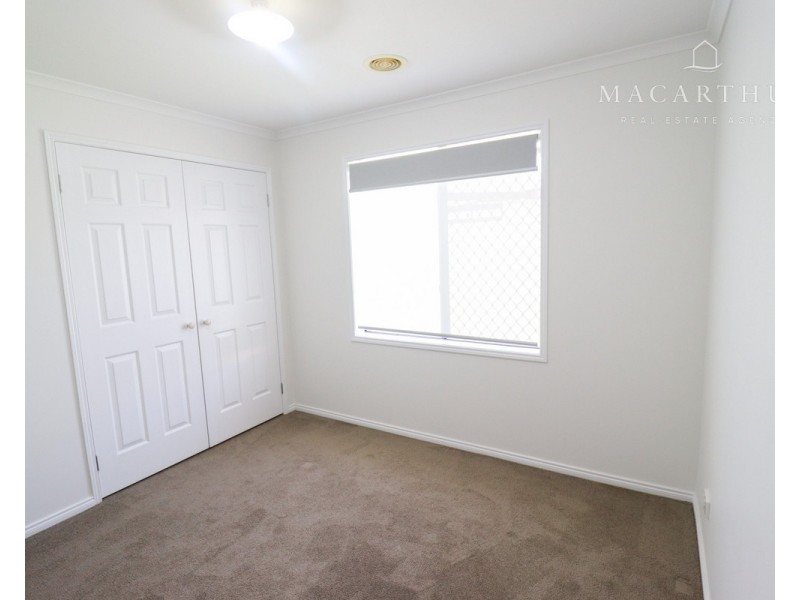 17 Walla Place, Glenfield Park NSW 2650