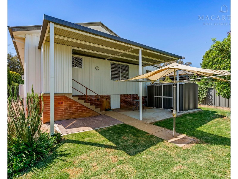 64 Mimosa Drive, Mount Austin NSW 2650