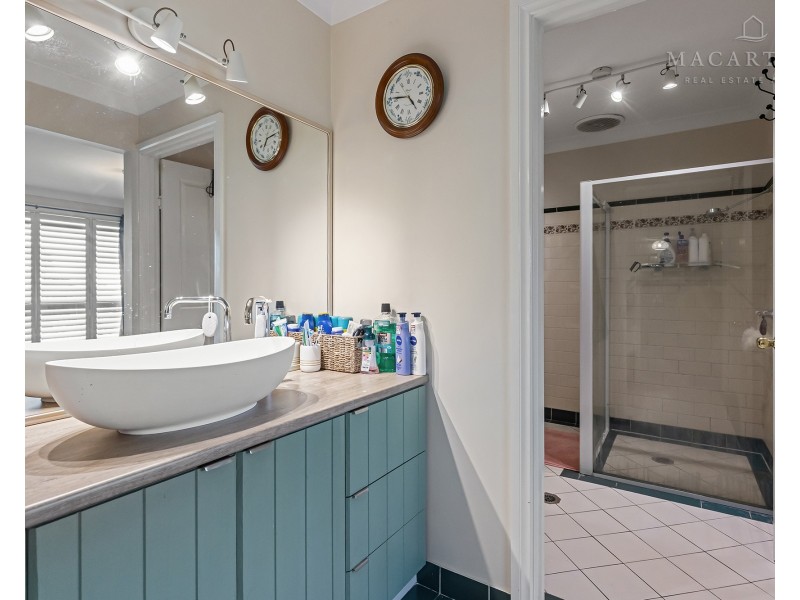 40 Bourkelands Drive, Bourkelands NSW 2650