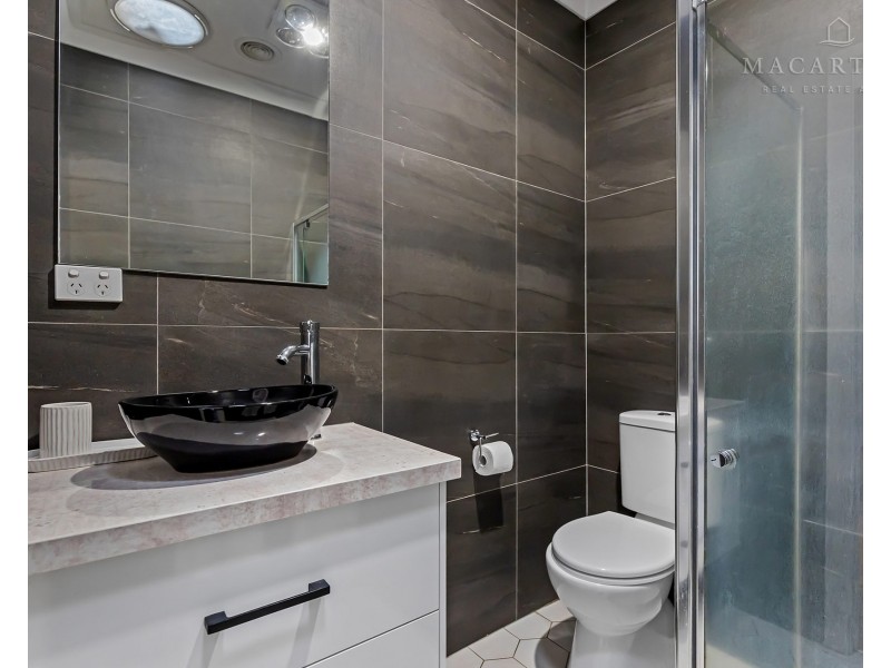 411 Lake Albert Road, Kooringal NSW 2650