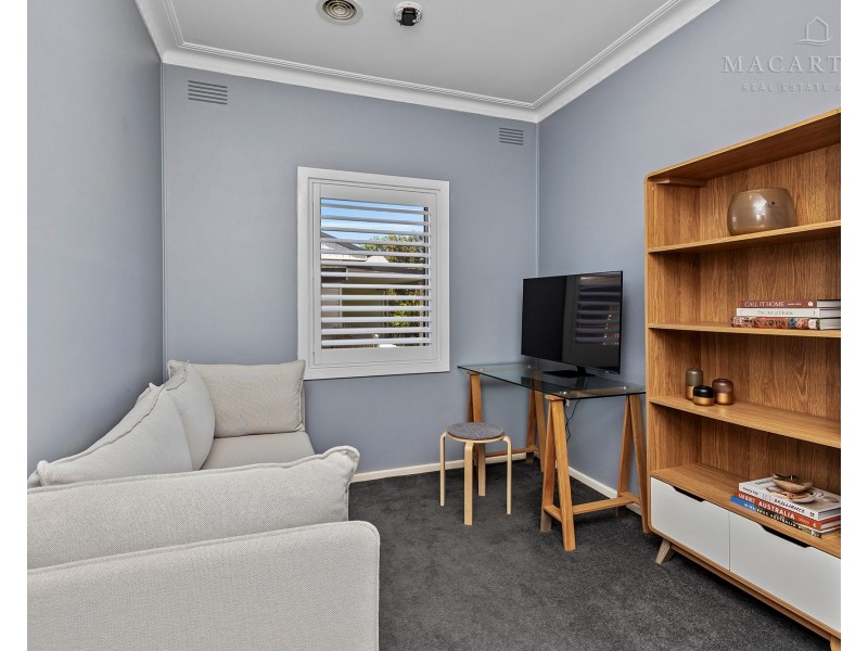 411 Lake Albert Road, Kooringal NSW 2650