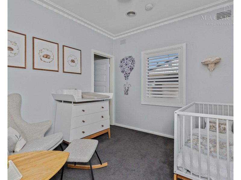 411 Lake Albert Road, Kooringal NSW 2650