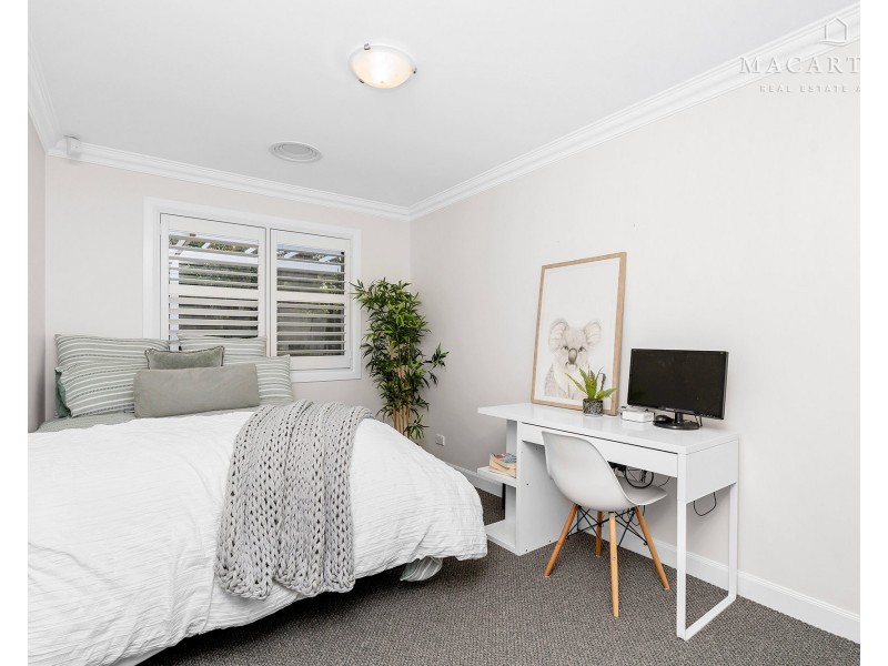 298 Mitchell Road, Lake Albert NSW 2650