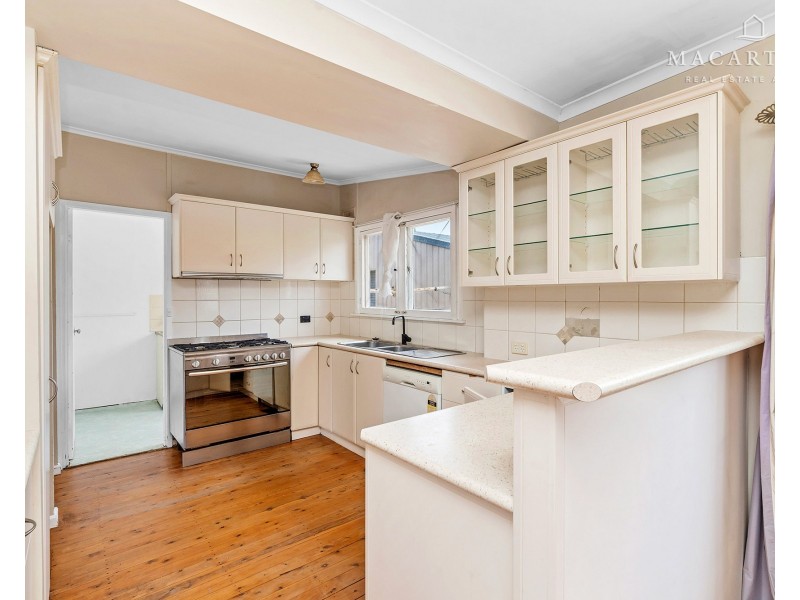 9 Malta Crescent, Ashmont NSW 2650