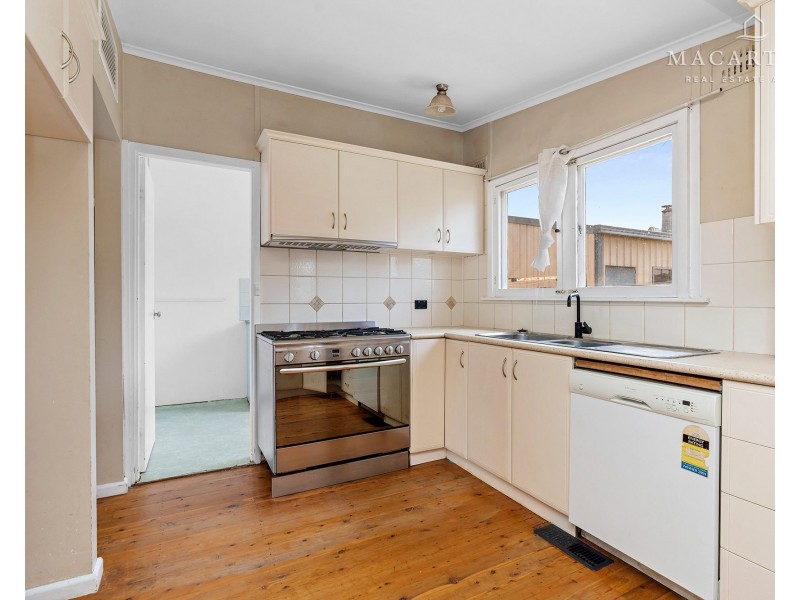 9 Malta Crescent, Ashmont NSW 2650