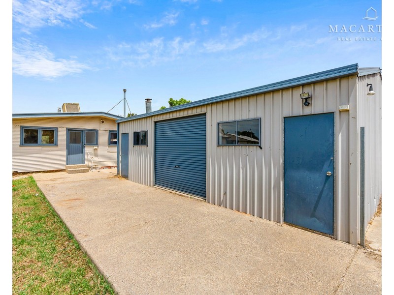 9 Malta Crescent, Ashmont NSW 2650