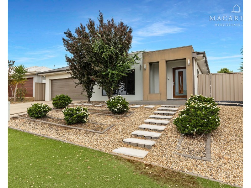 4 Waterhouse Avenue, Lloyd NSW 2650