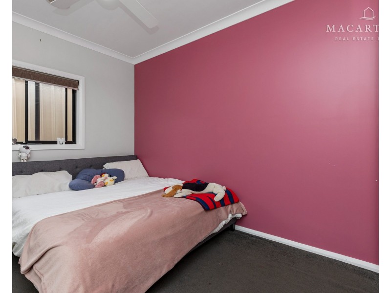 4 Waterhouse Avenue, Lloyd NSW 2650