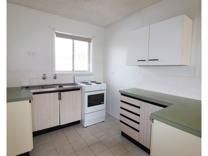 6/13 Nordlingen Drive, Tolland NSW 2650
