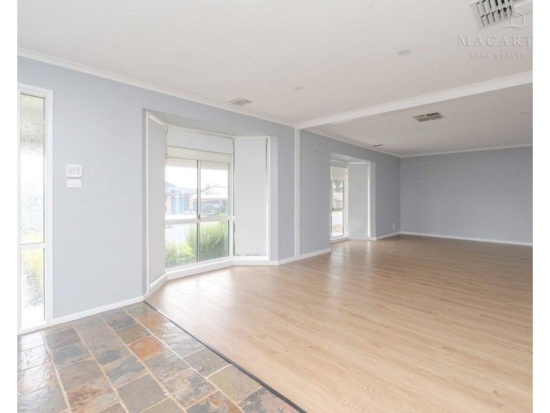 20 Kurrajong Avenue, Forest Hill NSW 2651